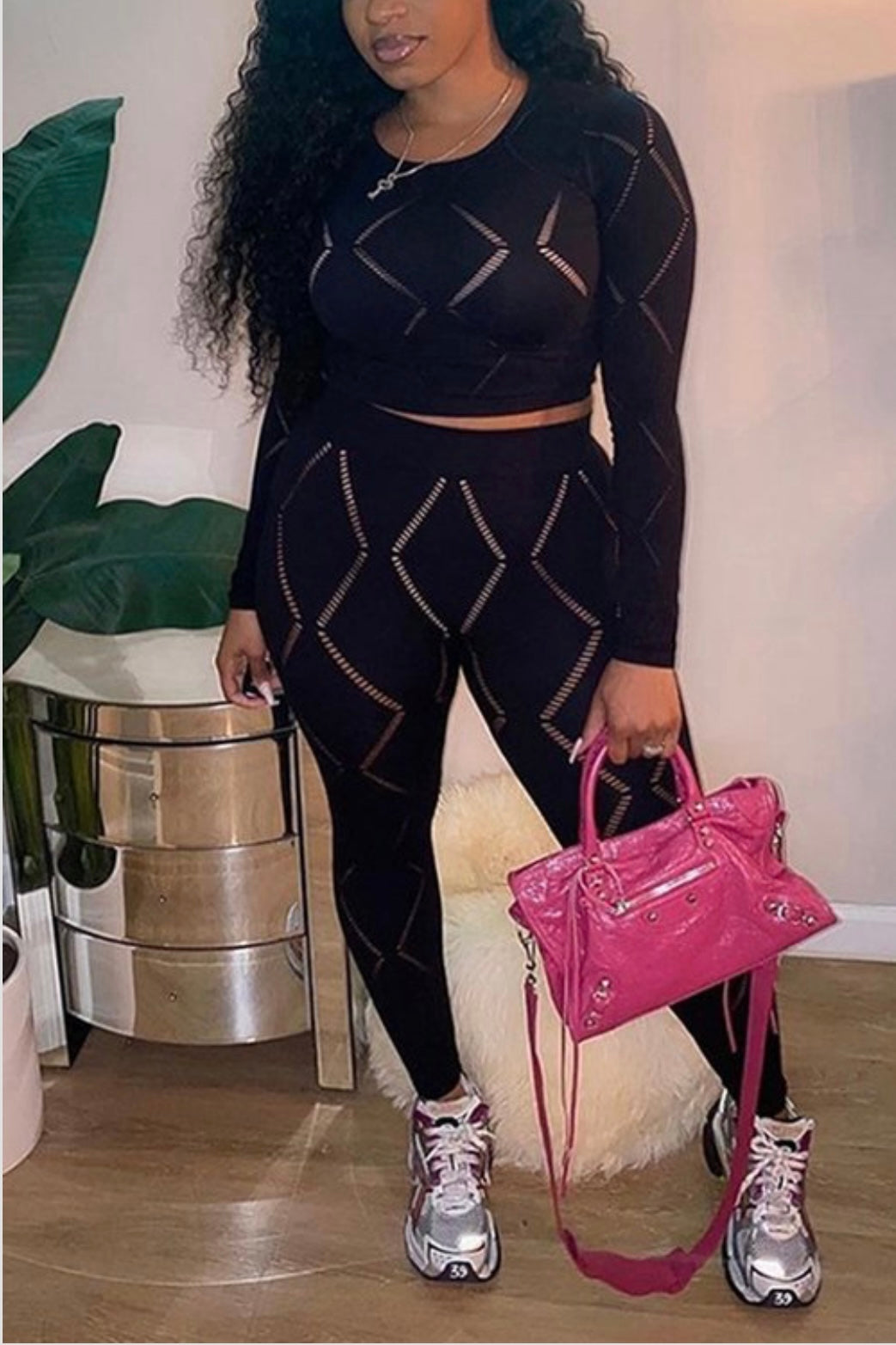 TWO-PIECE BLACK ACTIVEWEAR SET